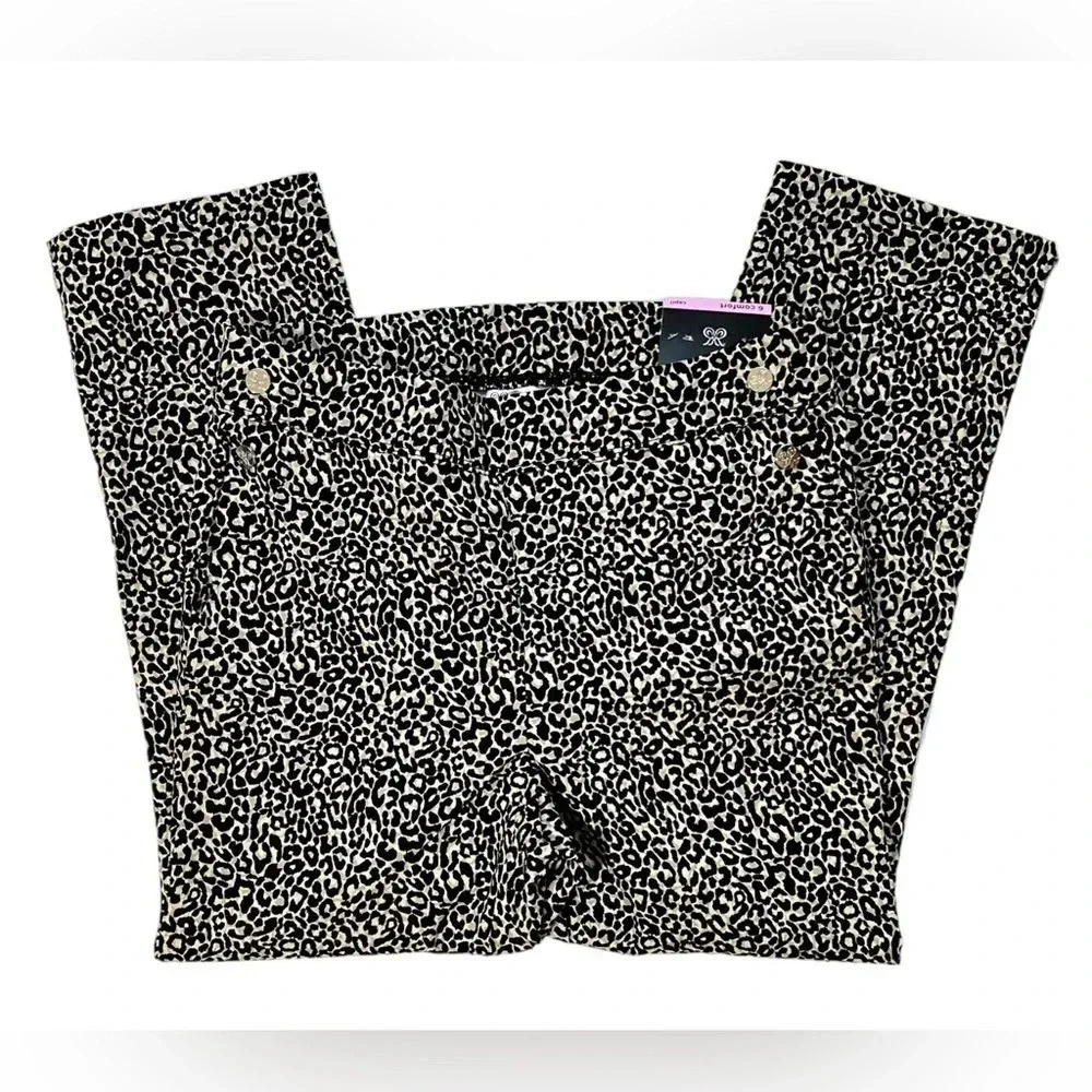 NWT Rafaella Leopard Pull-On Style Capri Stretch Pants